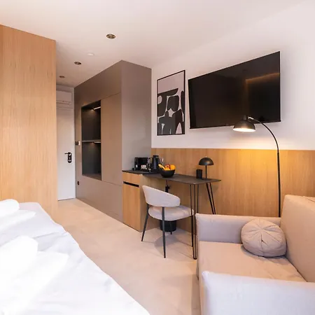 Uyo And Apartament Split